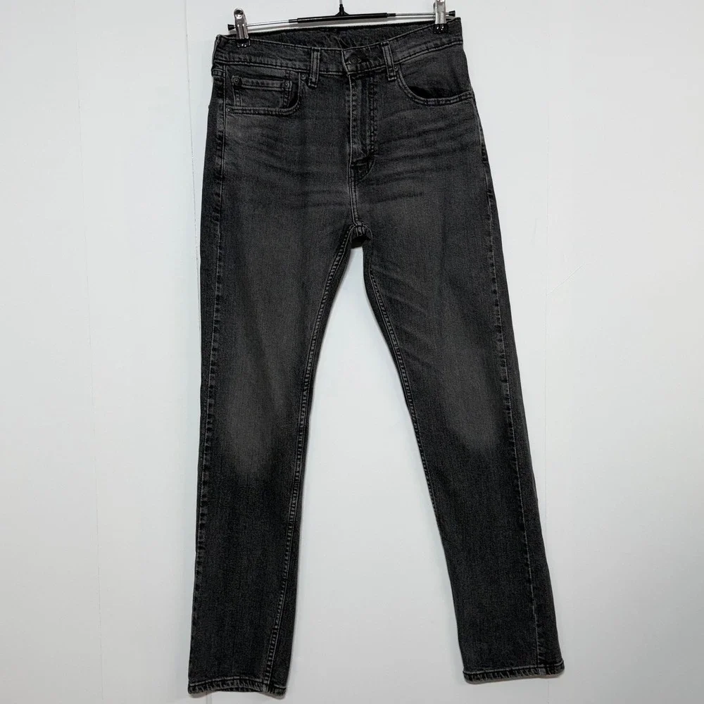 Levis 505 Jeans Mens  Measures 31X31 Tag 31x32 Black Regular Fit Straight Leg